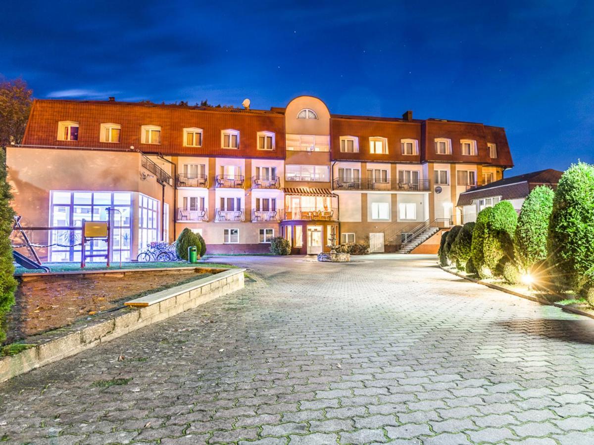 Jantar Hotel Rewal Exterior photo