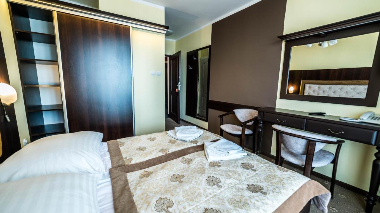 Jantar Hotel Rewal Exterior photo